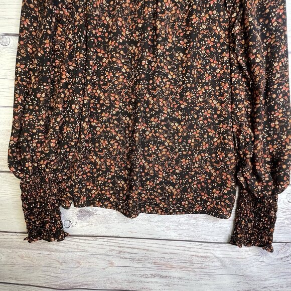 Max Studio Women's Blouse Size XL Ruffles Ditzy Print Autumn‎ Smocked Neck Cuffs - Picture 4 of 16